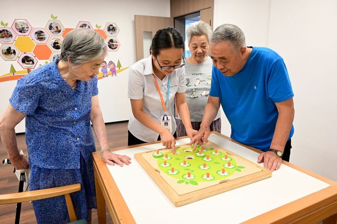 老人或许比00后还会玩开元棋牌网站现在的退休